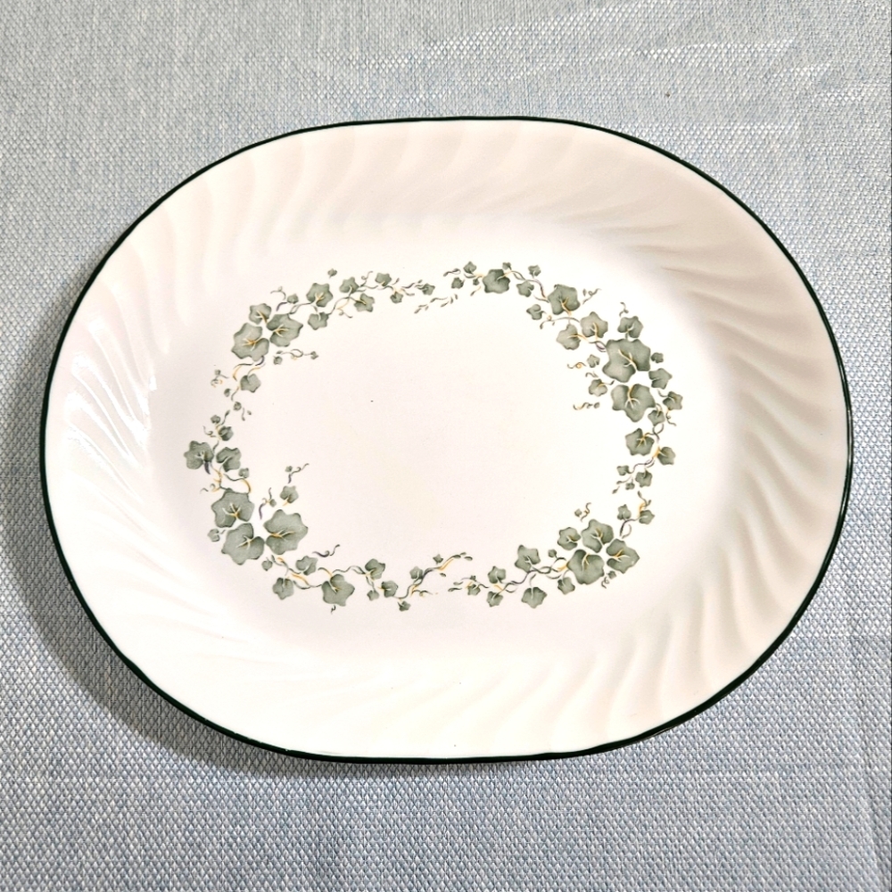 Vtg. Corningware Callaway Ivy Oval Serving Platter Green White USA Y2K Discd 12"